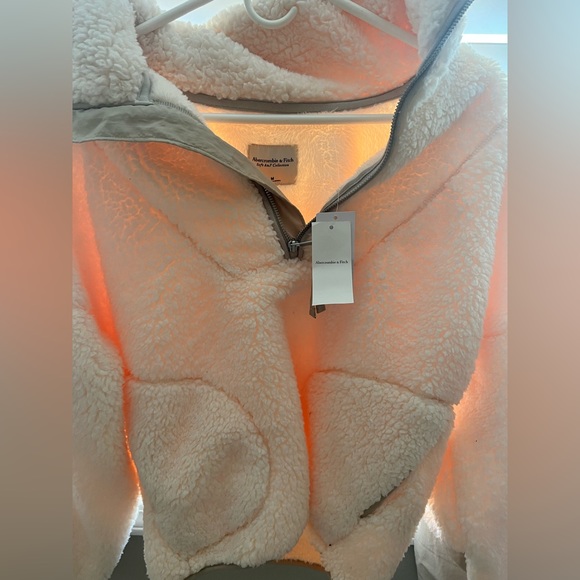 A&F Sherpa Jacket - Picture 3 of 7